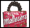 Malteser

  Wrapper Clutch Purse