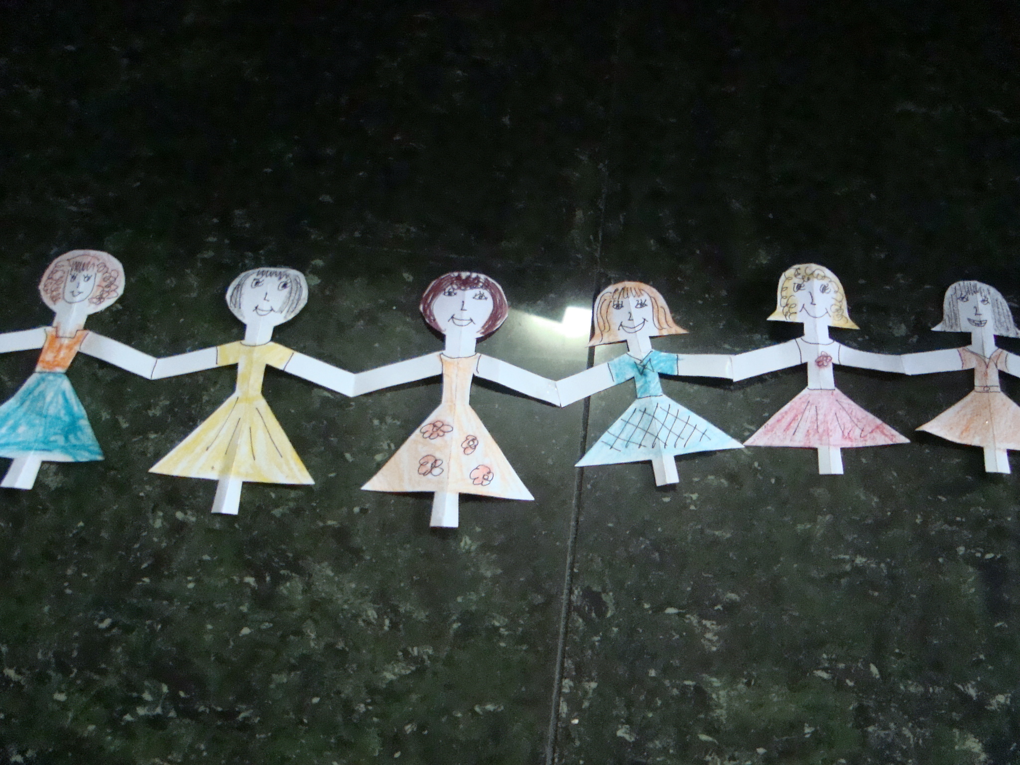 How To Make Paper Doll Chain Shop Sale, Save 56% | jlcatj.gob.mx
