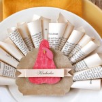 14 Fun and Festive Thanksgiving Place Card Ideas